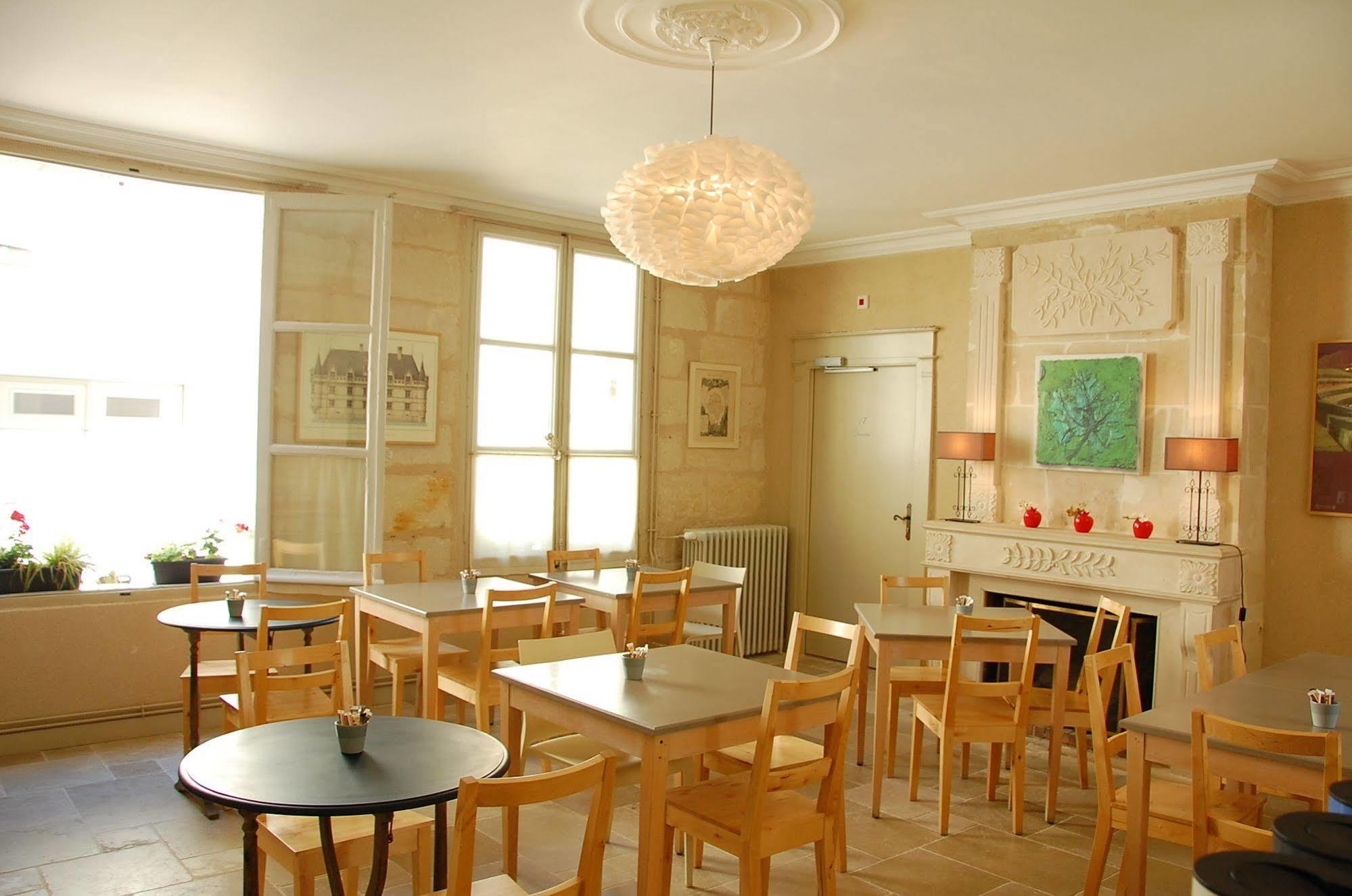 Hotel De Biencourt Azay-le-Rideau Bagian luar foto