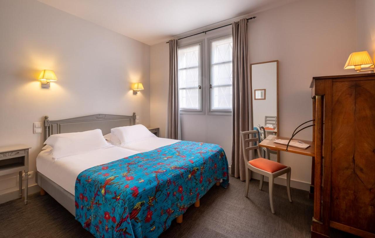 Hotel De Biencourt Azay-le-Rideau Bagian luar foto